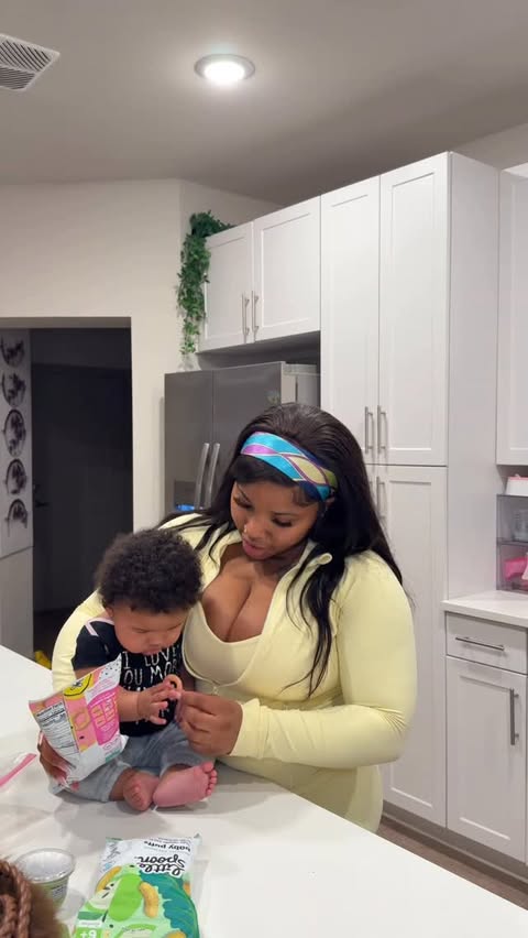 Instagram post by @itskailaaax for Little Spoon. Caption reads: Little Spoon HAS OUR HEART !❤️ Your kid will love....