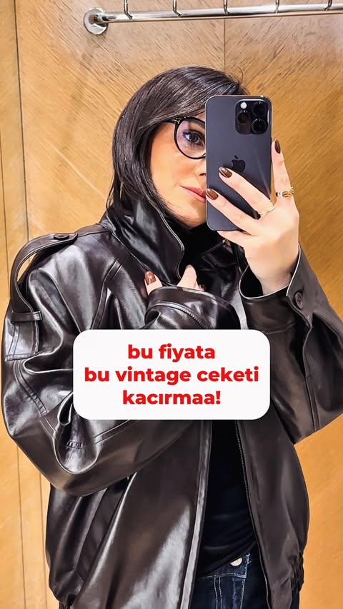 Instagram post by @hilalkaraonn for Koton. Caption reads: kosuun kapınn👻🪩
ceket: @koton 
•
•
#reklam....