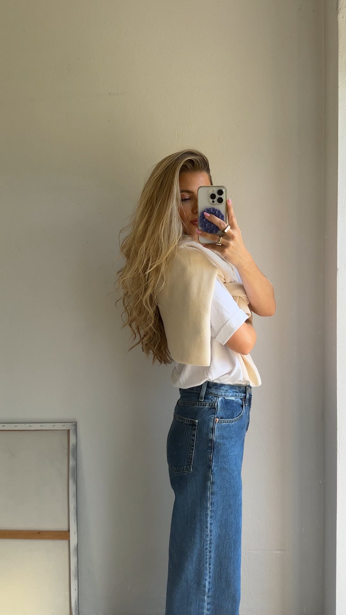 Instagram post by @jennyloveslove for ARMEDANGELS. Caption reads: [...] Anzeige

Jeans, Bra, Shirt & Pulli....