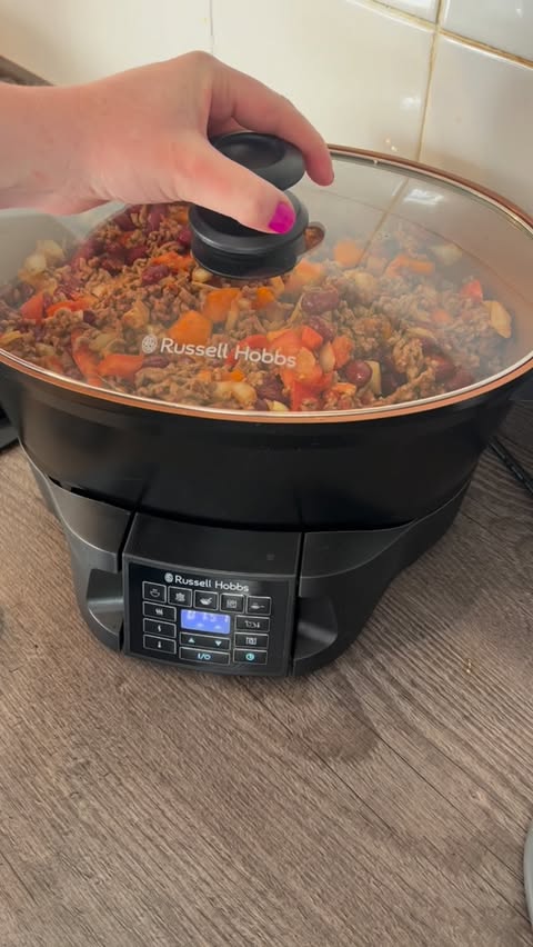 Instagram post by @foodie_jduk for Russell Hobbs. Caption reads: [...] We used are new multi cooker from....