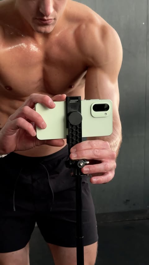 Instagram post by @iamdaanschel for OnePlus. Caption reads: [...] really have gotten insanely good🫨....