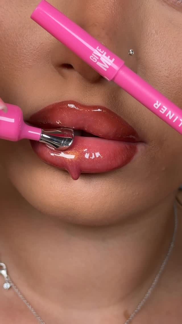 Instagram post by @hannahmsophia for Give Me Cosmetics. Caption reads: Give Me Cosmetics.. to the front ✨ I’m showing you....