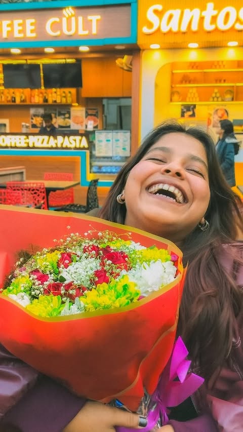 Instagram post by @smilewithmini for Wishlink. Caption reads: [...] this to my DM ✅ @shopsy_app....