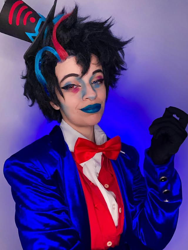Instagram post by @the_best_of_cosplay.2 for CosPositive. Caption reads: this is better than sex! * 。 • ˚ ˚ ˛ * 。° 。 •....