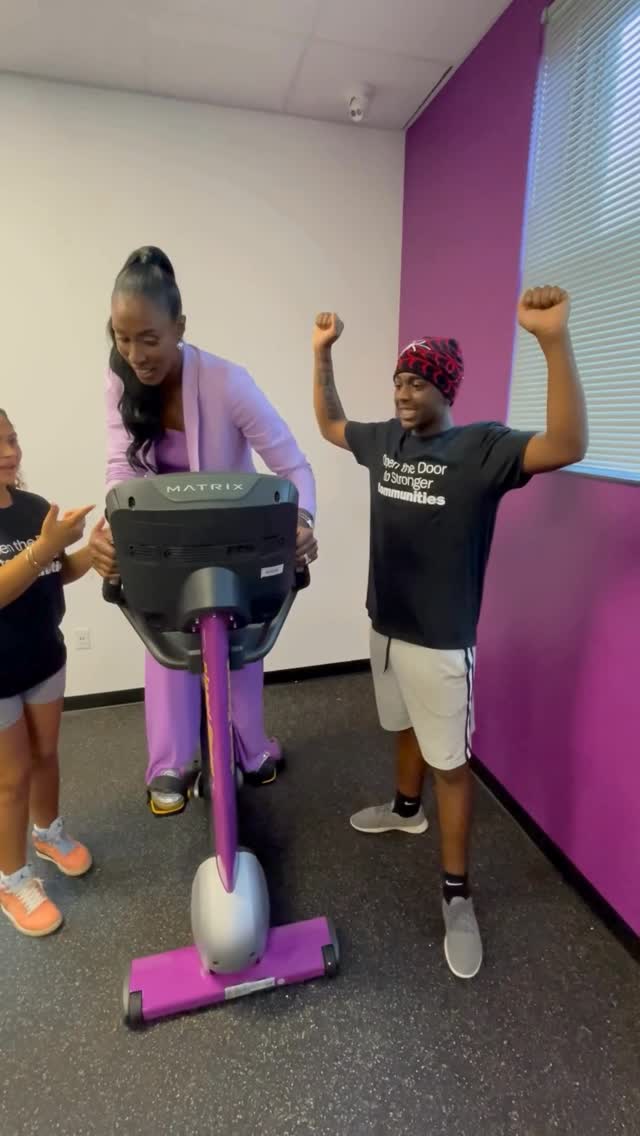 Instagram post by @bgccf_clubs for Planet Fitness. Caption reads: It’s safe to say our Leesburg Branch teens — and....