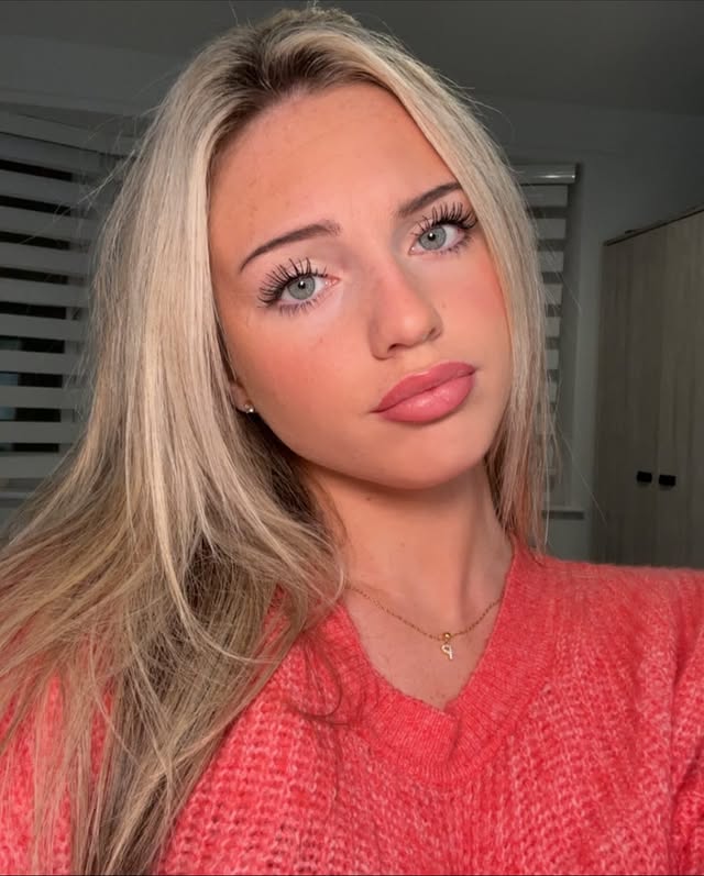 Instagram post by @poppiwatson for Dylan Oaks. Caption reads: Wearing the cutest set from @dylanoaksofficial....