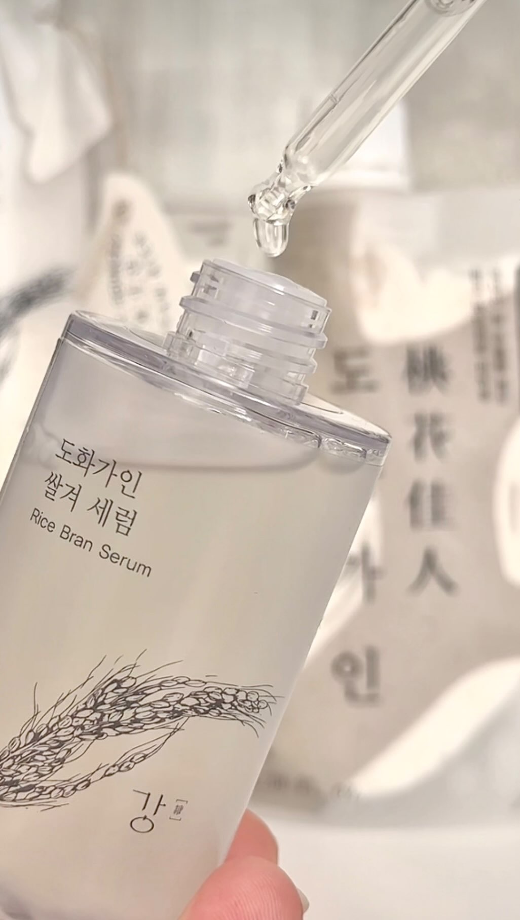 Instagram post by @kellysbeautylife for Coreelle. Caption reads: My skin, but with rice water glow 🤍

This a....