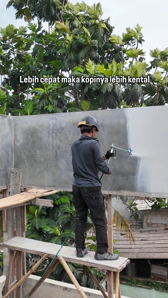 Instagram post by @disabilitas_punya_cara for Graco. Caption reads: Jika ada yang lambat kenapa harus cari yang....