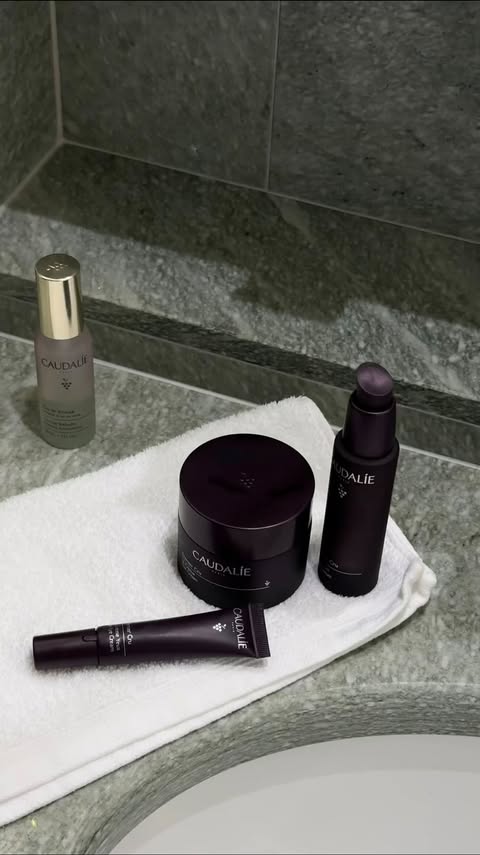 Instagram post by @sarajaelez for Caudalie. Caption reads: [...] it needs on high altitude with @caudalie....