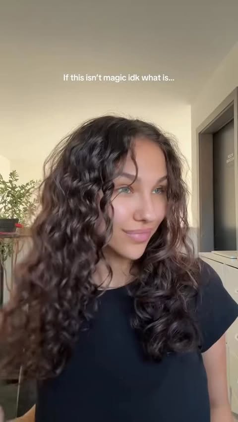 Instagram post by @emma.erdman for OLAPLEX. Caption reads: [...] @umbertogiannini @notyourmothers @olaplex.