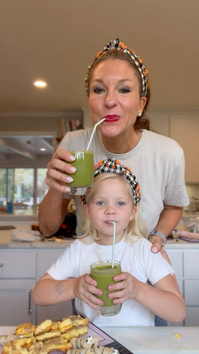 Instagram post by @teresalforehand for Jimmy Dean. Caption reads: A spooky and simple healthy breakfast to kick off....