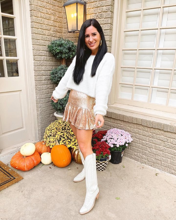 Instagram post by @lynleeposton for Red Dress. Caption reads: [...] 🤍✨🤍 shared this look in my @shopreddress....