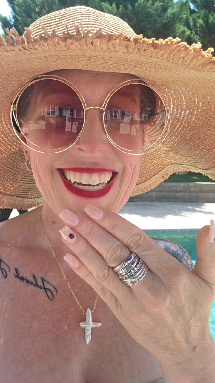 TikTok post by @kellyknowlesjan for PAVOI. Caption reads: [...] #ring #waterproofjewelry #gold #silver....