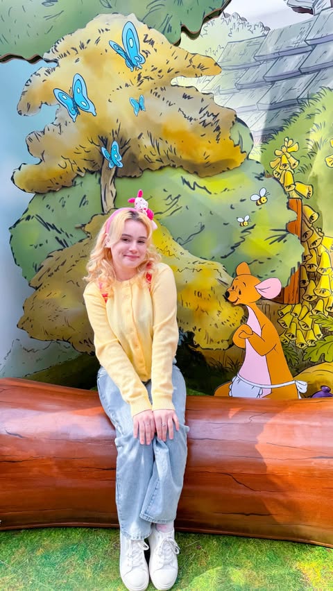 Instagram post by @magicallyronni for Disney Store. Caption reads: [...] you so much @disneyuk @disneyclubuk....