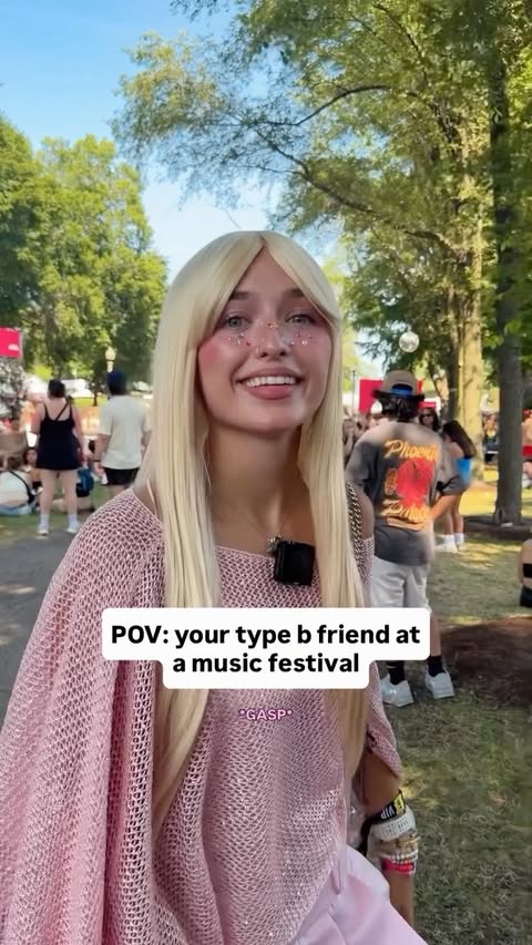 Instagram post by @fulltimefangirl for Venmo. Caption reads: send this to your type b friend 😂 @venmo makes....