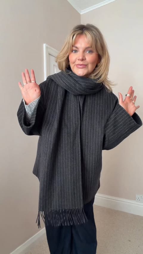 Instagram post by @libsfaulk for Vinted. Caption reads: November was a good month on vinted!! 🛍️.