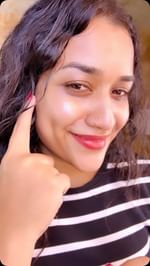 Instagram post by @parvathy_r_krishna for Colorbar Cosmetics. Caption reads: Comment “Glow” for link
Guys check out the story....