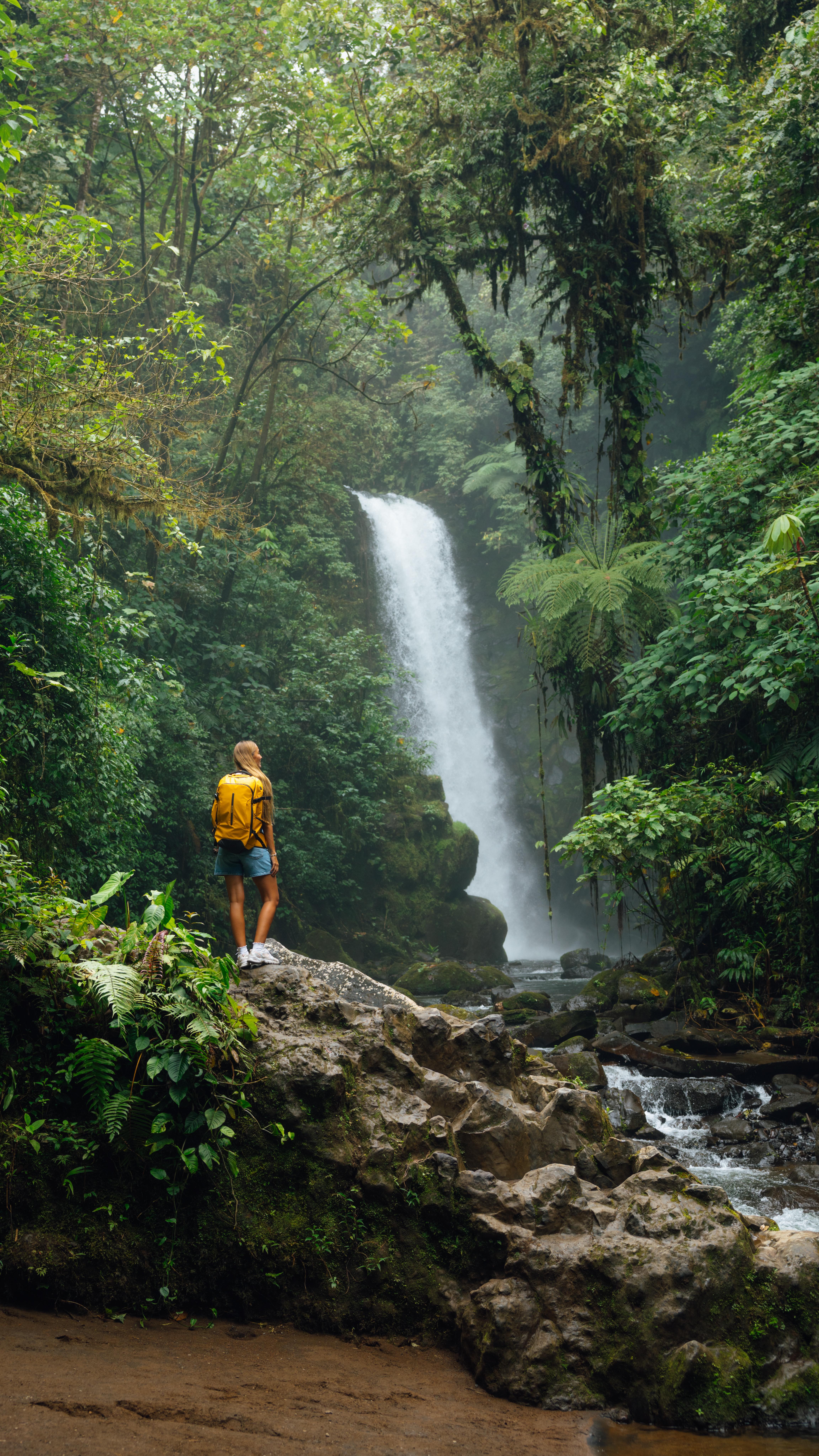 Instagram post by @natigana for SAMSONITE. Caption reads: made it back to costa rica together with....