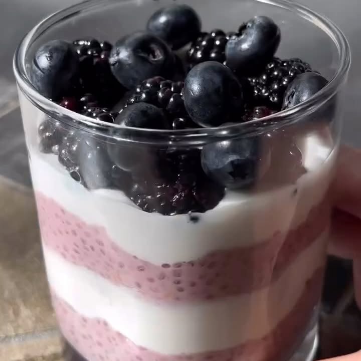 Instagram post by @healthyfoodtab for Protein World. Caption reads: With +20g of protein, this breakfast is perfect....