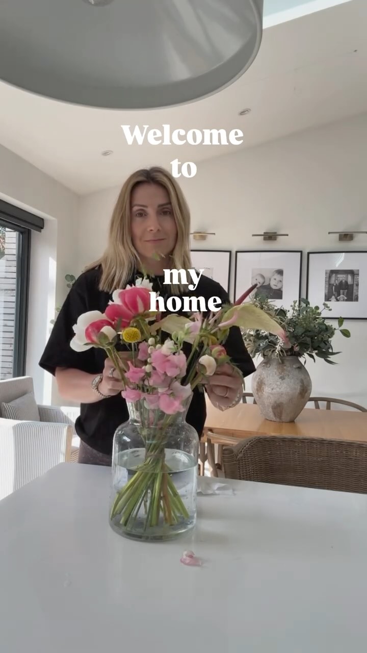 Instagram post by @thecharlieedit_ for Arena Flowers. Caption reads: Happy Thursday! ☀️ The sun is shining again, fresh....