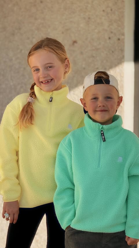 Instagram post by @ellepearls for 4TH ARQ. Caption reads: Keeping up with these cool kids wearing @4tharq....