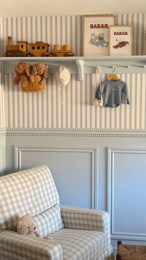 Instagram post by @hannahslittlecottage for Desenio. Caption reads: The sweetest prints from @desenio for Benjamin’s....