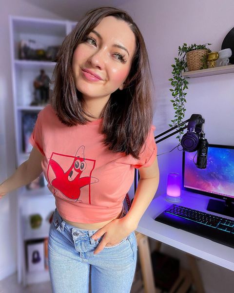 Instagram post by @bex.bound for Zavvi. Caption reads: 𝙽𝙾 .. 𝚝𝚑𝚒𝚜 𝚒𝚜 𝚙𝚊𝚝𝚛𝚒𝚌𝚔! 🤓💖....