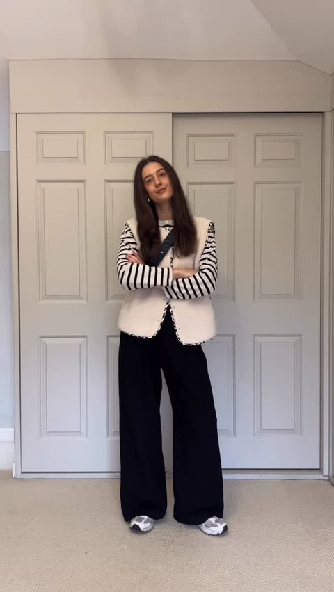 Instagram post by @saffydixon for Vivi Mari. Caption reads: [...] friend who’d love these outfits....