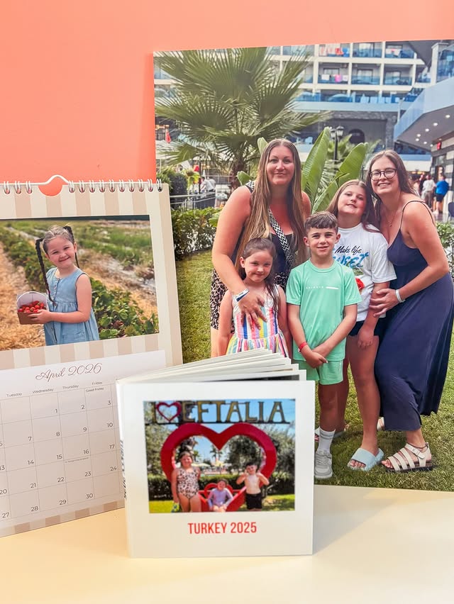 Instagram post by @arya_dianes_world for Photobox. Caption reads: [...] create these gorgeous photo gifts from....