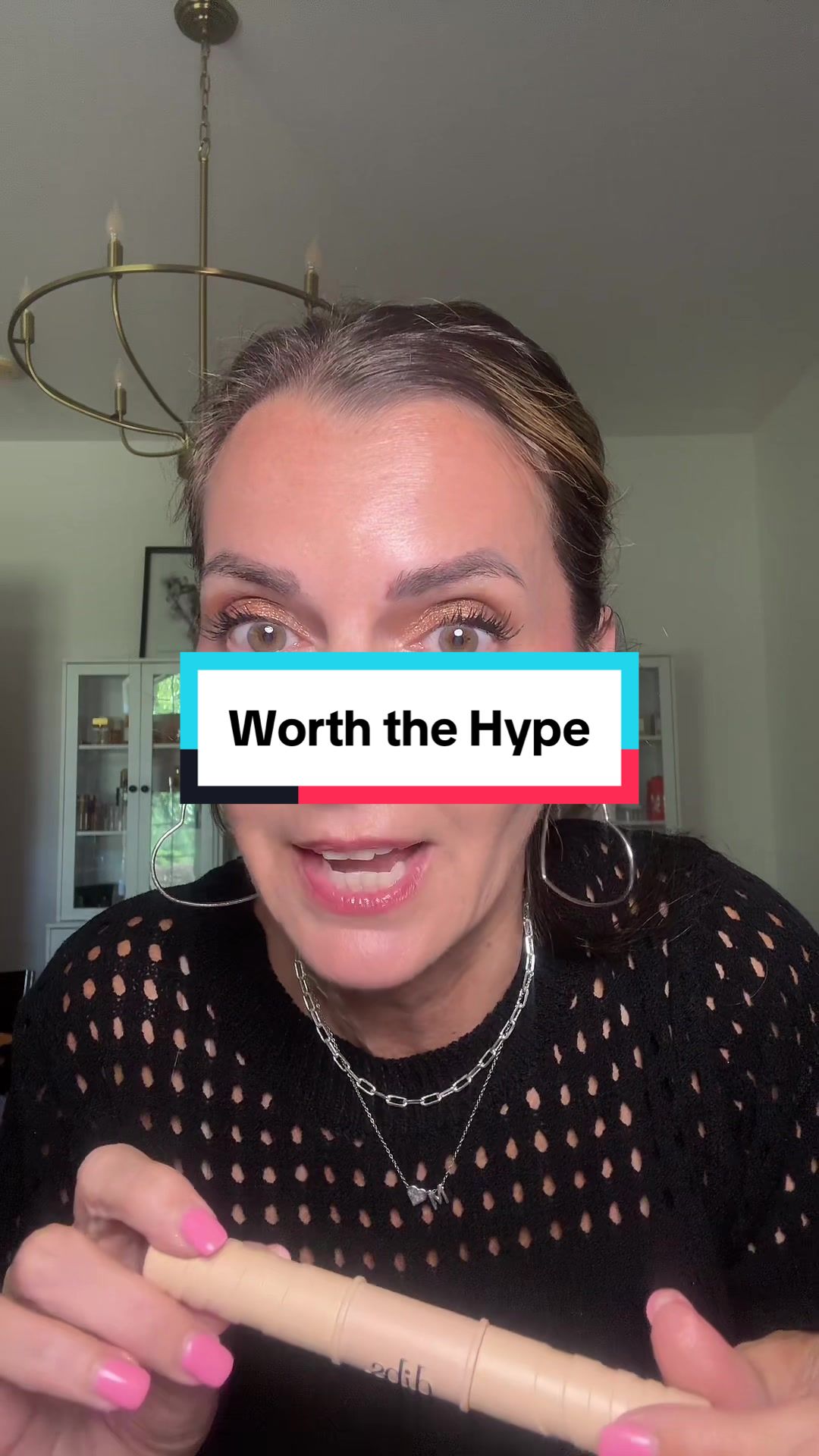 TikTok post by @mtagbeauty for DIBS Beauty. Caption reads: [...] #makeuplover #longerlashes @DIBSBEAUTY .