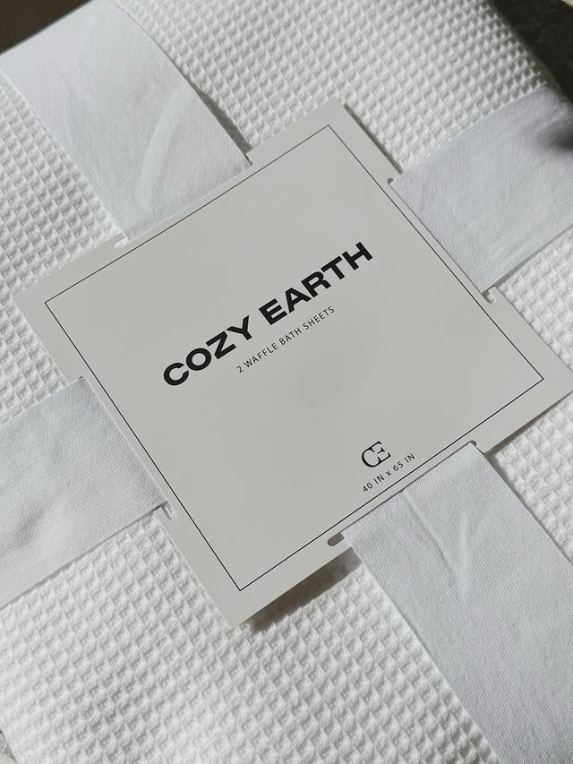 Instagram post by @what_can_i_buy for Cozy Earth. Caption reads: Love @cozyearth ? You can save 30% off sitewide....