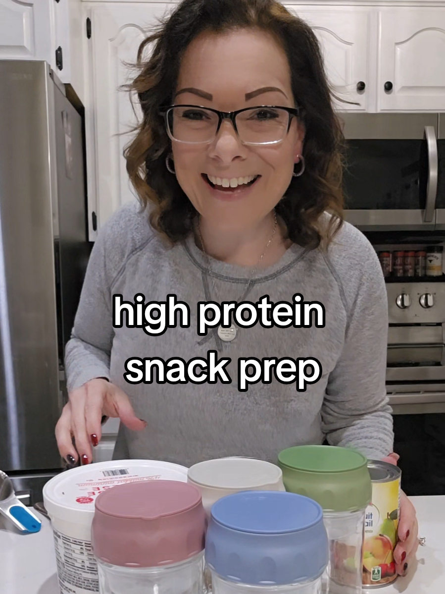TikTok post by @livingmybestlife4_me for Soligt. Caption reads: [...] #healthylifestyle #tiktokshopstockup @Soligt....