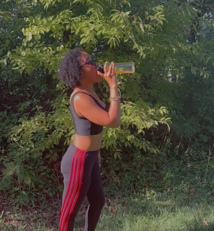 Instagram post by @love.niii for Drink ZYN. Caption reads: Had to supercharge my H2O with @drinkzyn. Drinking....