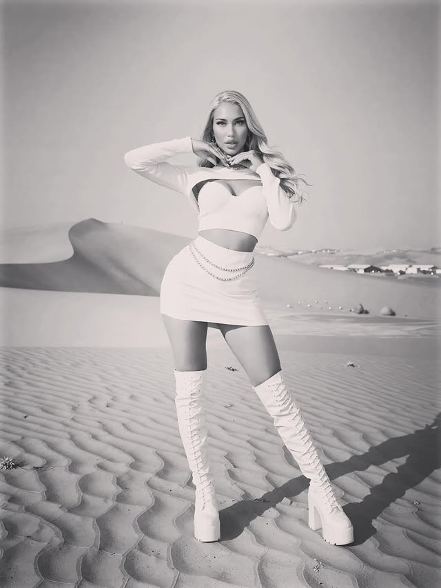 Instagram post by @devina.luxe for Coachella. Caption reads: [...] desert superstars✨🌵🍭 @neoncarnival....