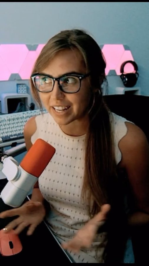 Instagram post by @danucd for Streamlabs. Caption reads: Take your alerts to the next level with....