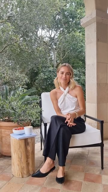 Instagram post by @aninebing for Oslo Skin Lab. Caption reads: [...] collagen powder and I found the solution....