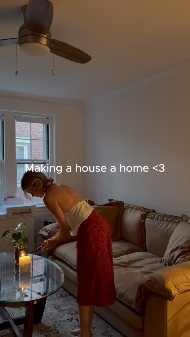 Instagram post by @mariacomstock for 25home. Caption reads: Thank you @25homeofficial for making this house a....