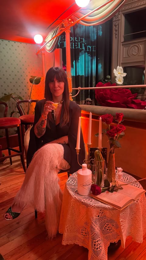 Instagram post by @stazzitta for HENDRICK'S GIN. Caption reads: #adv @hendricksgin A N O T H E R ✨ Benvenuto....