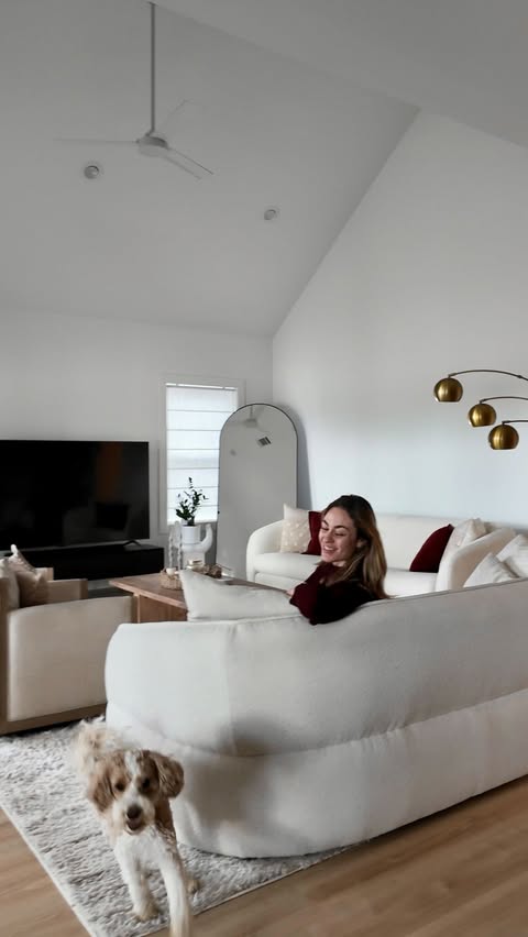 Instagram post by @busekkamci for Dreame. Caption reads: [...] upgrade ✨ Unboxing and setting up my new....