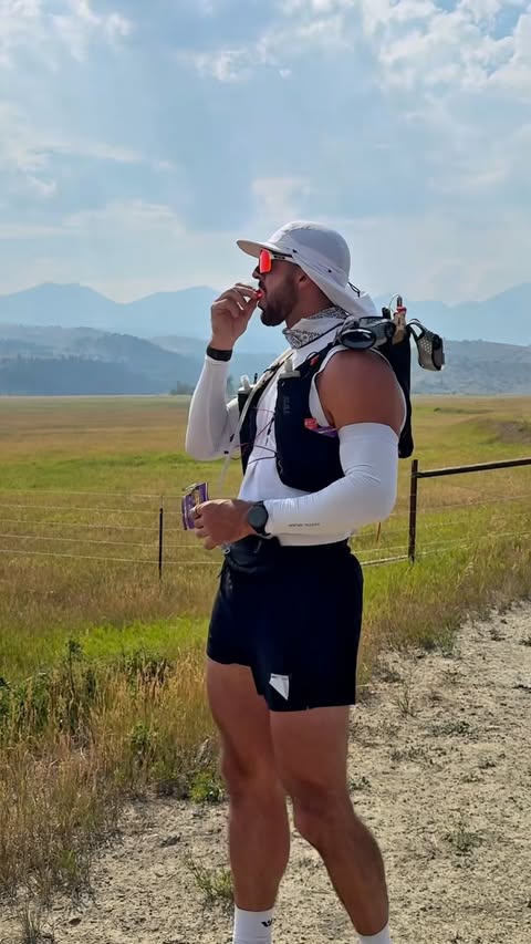 Instagram post by @nickwalkerfitness for Honey Stinger. Caption reads: [...] One thing that hasn’t changed: using....