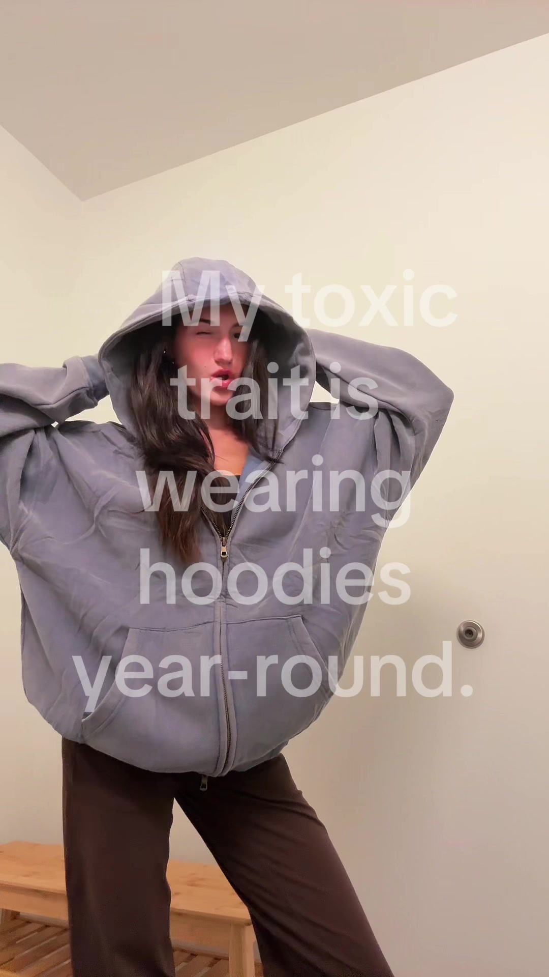 TikTok post by @isabella.delprete for Faiable Fashion. Caption reads: [...] #toxictrait #faiablehoodie @Faiable Fashion.