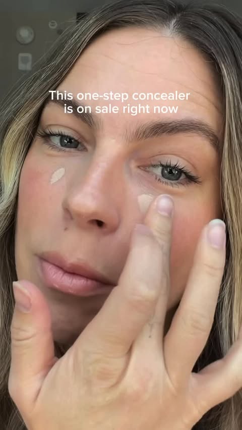 Instagram post by @taylorhealeymakeup for ILIA. Caption reads: [...] one-step concealer is on sale right now!....