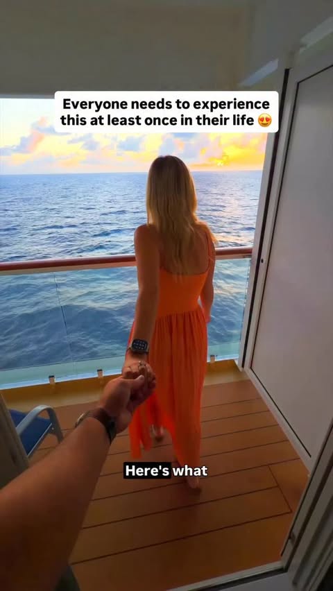 Instagram post by @theloverspassport for Norwegian Cruise Line. Caption reads: [...] to take with you 🙋🏻🙋🏼‍♀️ This....