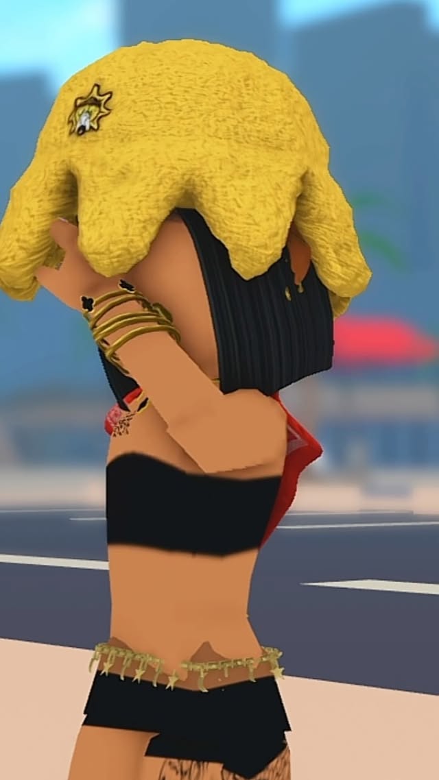 Instagram post by @diiamondarealest for Roblox. Caption reads: @roblox partner ✨.