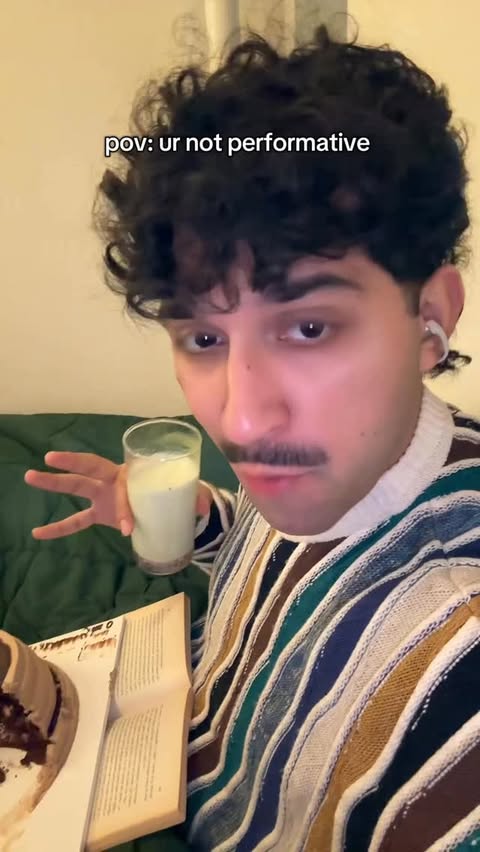 Instagram post by @sodakhtar for Shokz. Caption reads: Shokz Black Friday/Cyber Monday sale, from [...].