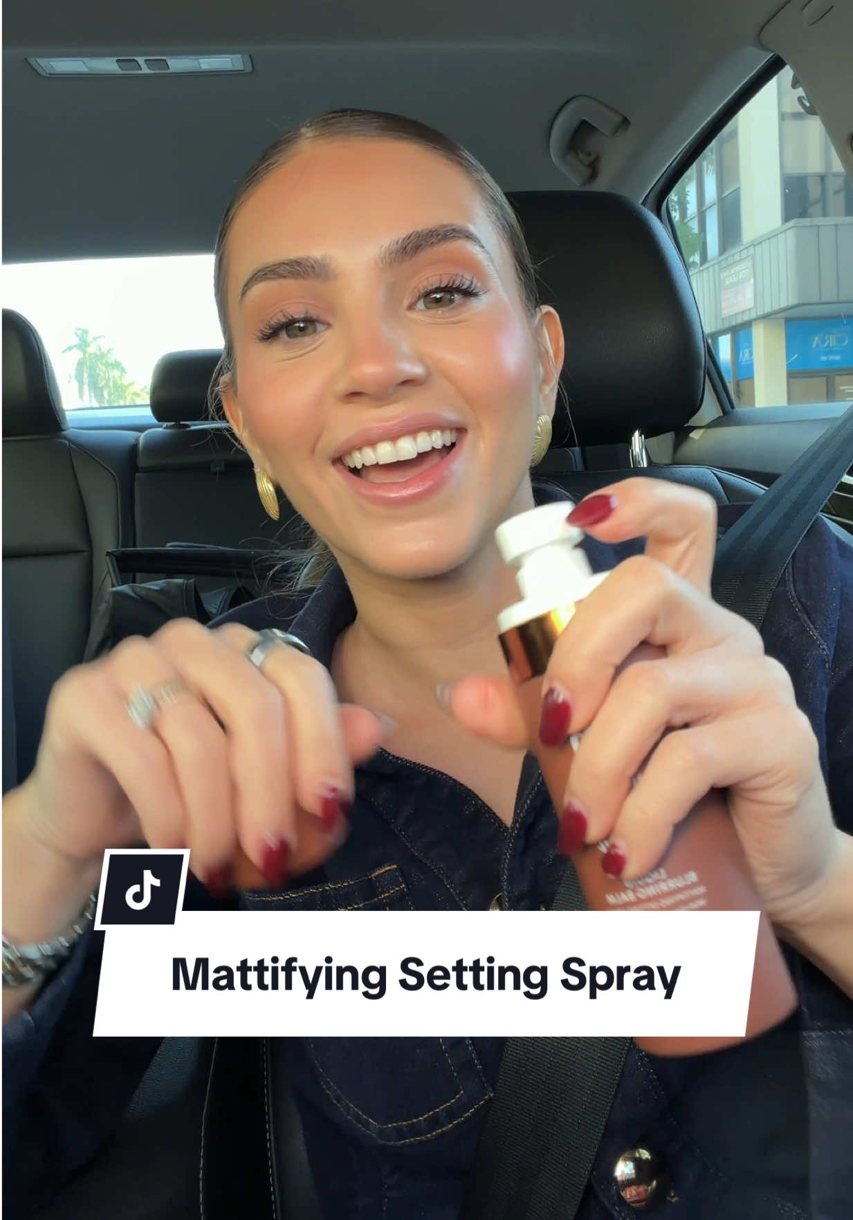 TikTok post by @melisdoesmakeup for Beautyblender. Caption reads: [...] #sephoramakeup #smoothmakeup @Beautyblender.