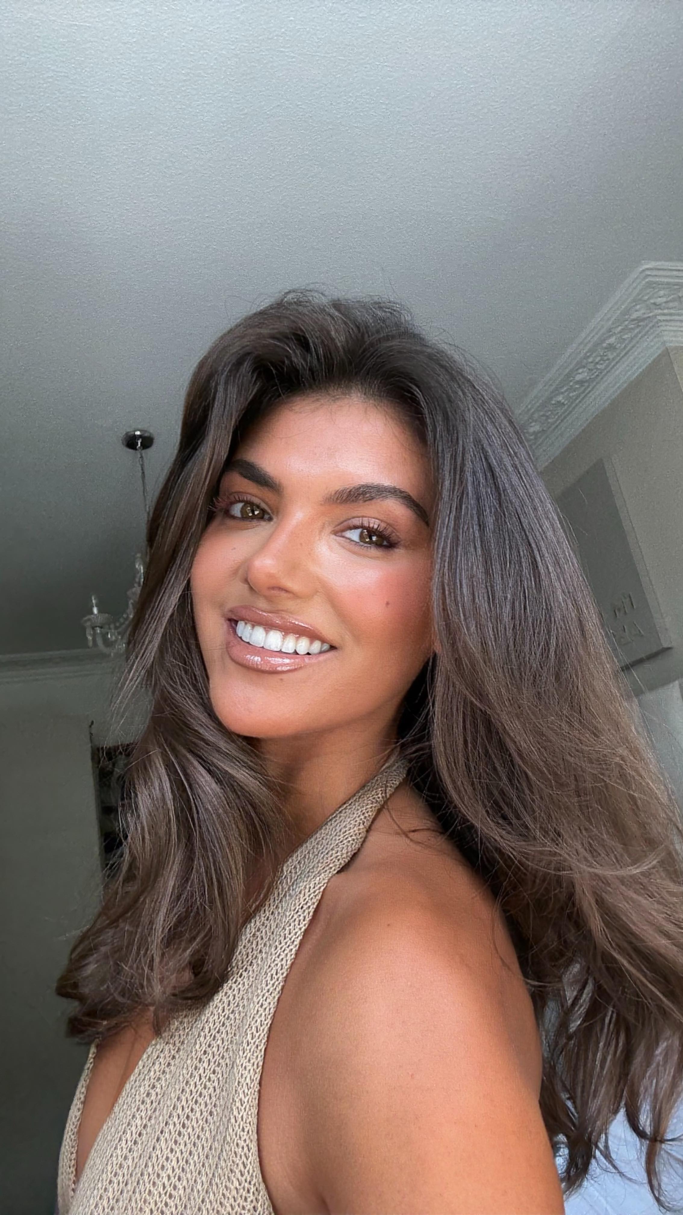 Instagram post by @samieelishi for Space NK. Caption reads: everyday glowy glam✨💐🎀
@spacenk ad.