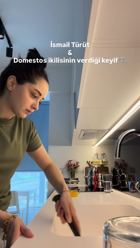 Instagram post by @gizemlebigun for Domestos. Caption reads: [...] yaşayamayanlardan mısınız? 😅 #reklam....