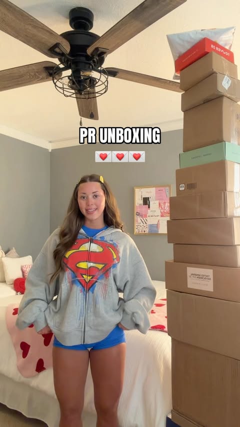 Instagram post by @ashleycostic for NOYZ. Caption reads: [...] #prunboxing BRANDS: @alaninutrition....