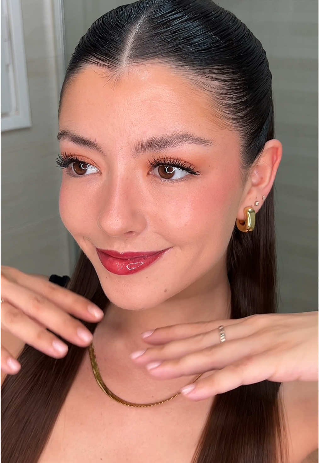 TikTok post by @agatalluch for Yepoda. Caption reads: get unready with me🧖🏼‍♀️*publi consigue tu glass....